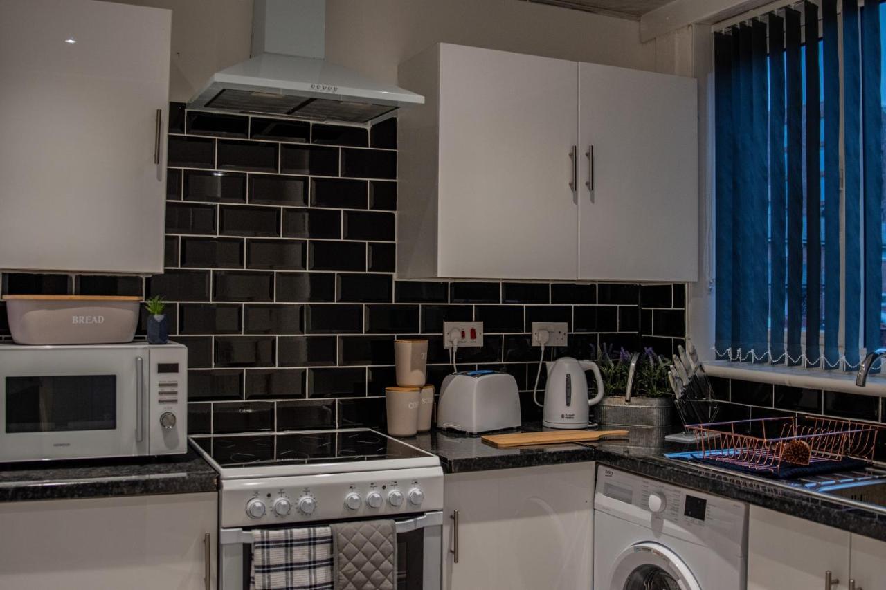 Bv Comfy Spacious 3 Bedroom House At Tatton Street Manchester Exterior photo